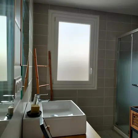 De 90m2, 2 Et Un Garage Apartment Perpignan